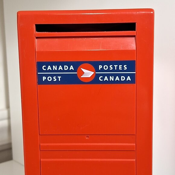 Canada Post Mail Box coin bank - Picture 2 of 8